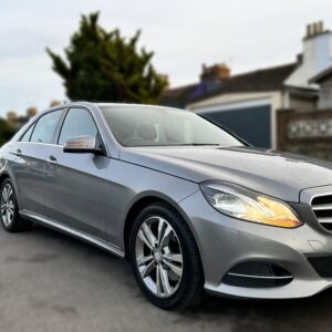 Auto Mercedes e300