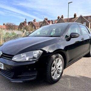 Auto Volkswagen Golf13