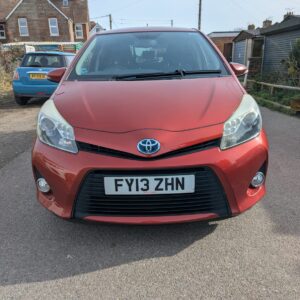 Toyota Yaris 1.5 VVT-i Hybrid (FY13ZHN)